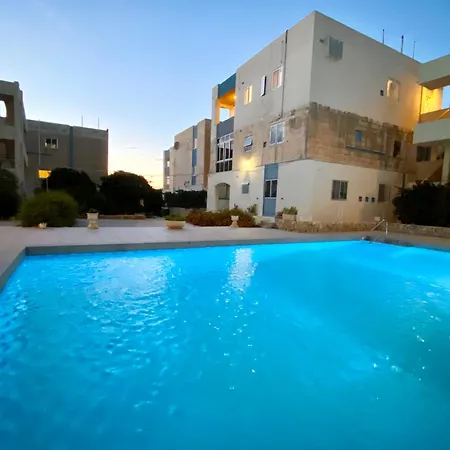 Sea View Home Away From Home St. Paul's Bay Exterior photo