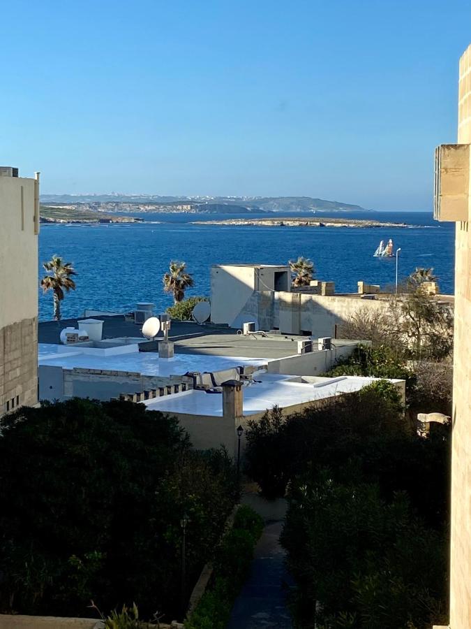 Sea View Away From