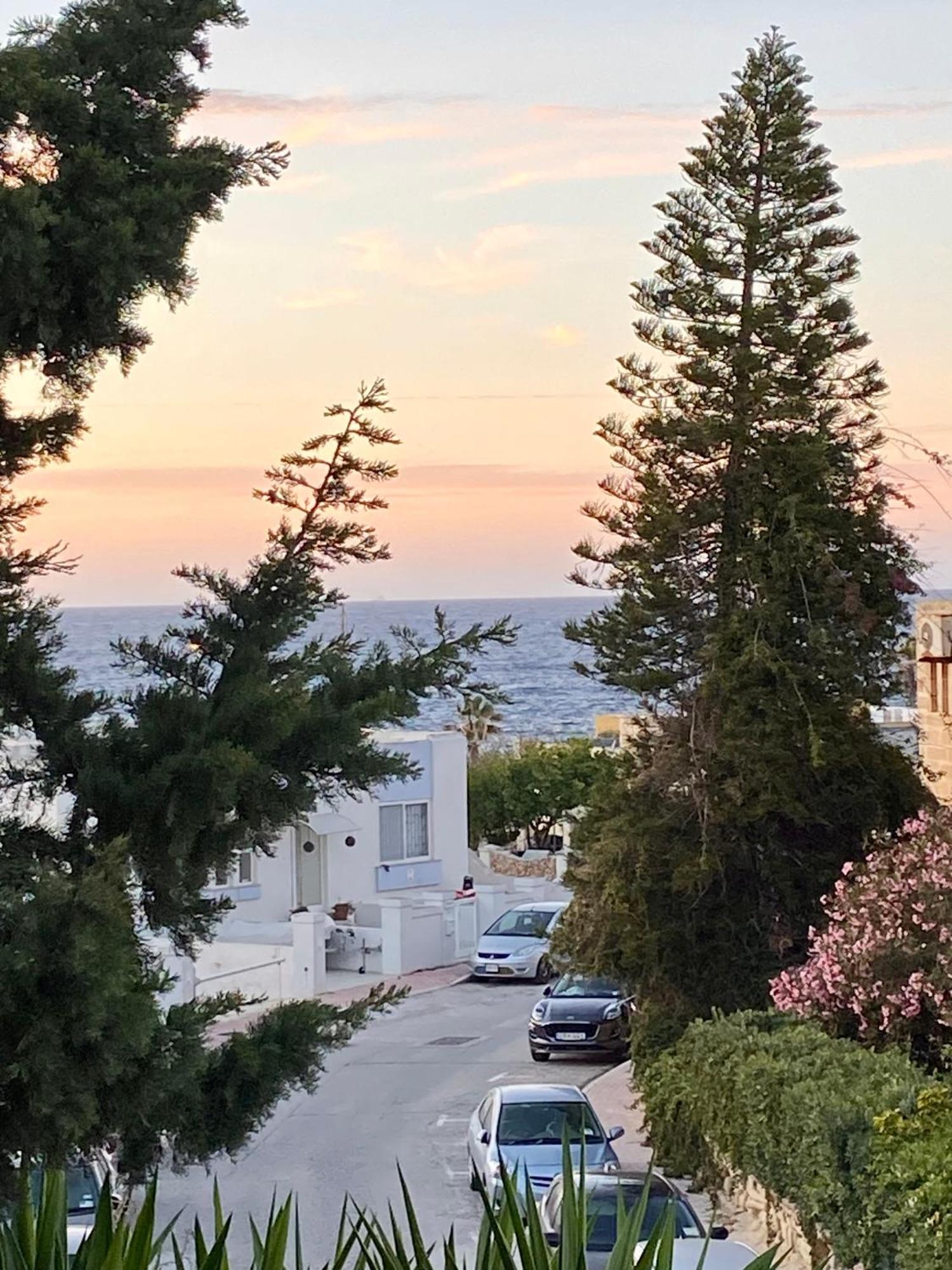 Sea View Away From Appartement St. Paul's Bay
